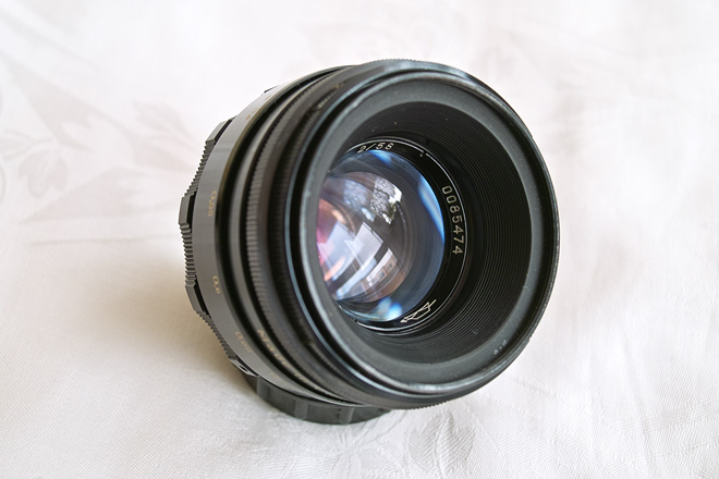 Lens Helios 44-2 Đen / chữ trắng, version 2 của KMZ, serial “00xxx”